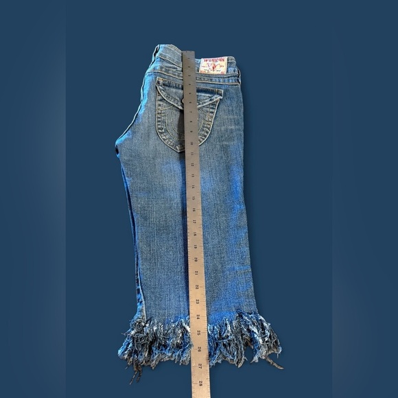 True Religion Women’s Joey Bermuda Cropped Shorts With Frayed Hem Tag Size 31 - Picture 11 of 15